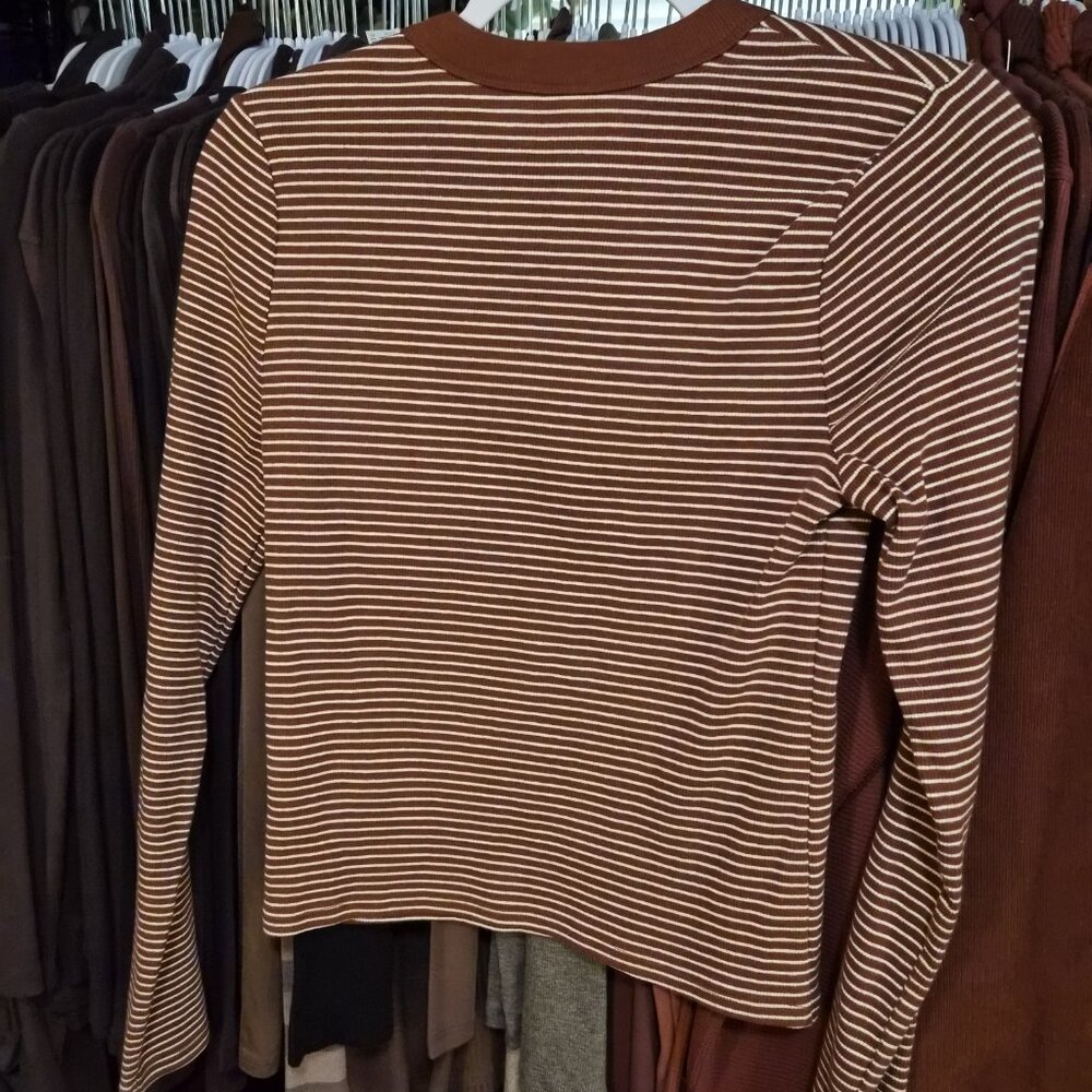 NWOT Abercrombie & Fitch Striped Long Sleeve Top - Picture 7 of 8